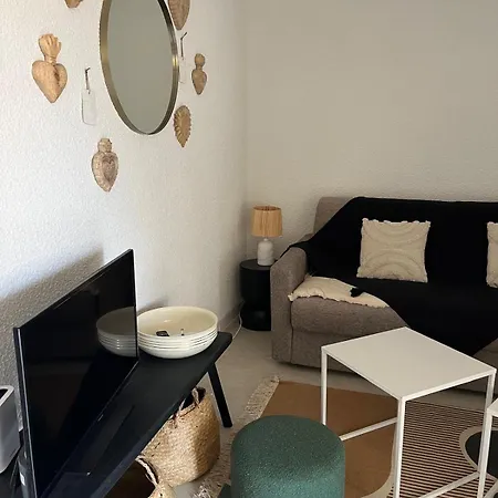Apartment Au Coeur De Ste Max, La Terracota 4 Pers Avec Parking