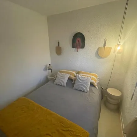 Appartamento Au Coeur De Ste Max, La Terracota 4 Pers Avec Parking