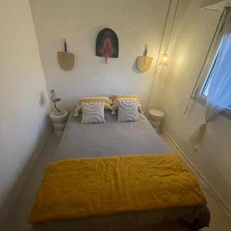 Au Coeur De Ste Max, La Terracota 4 Pers Avec Parking * 생트막시메